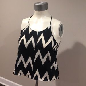 🎂 H&M Chevron Tank Top Black & White Size 12 EUC